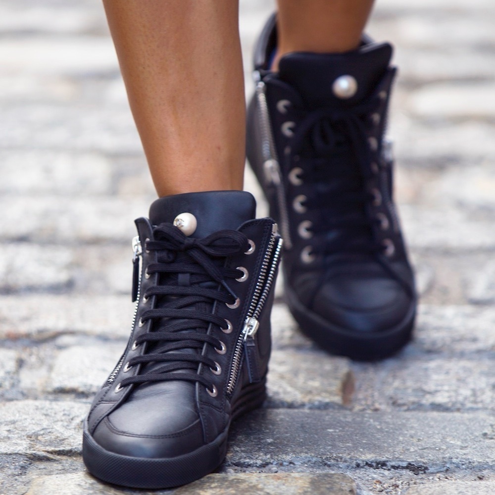 Chanel Black High-Top Sneakers with Zipper Detail 38.5 - Picture 2 of 8